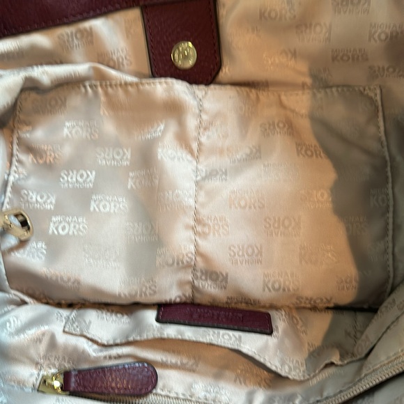 Michael Kors Frances Merlot Pebbled Leather Shoulder Bag Great Condition - Picture 6 of 7